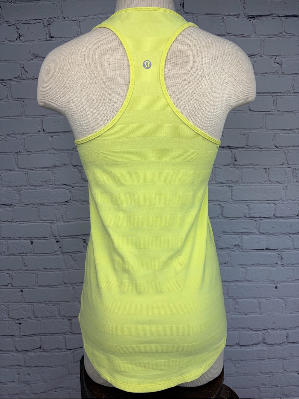 Lululemon Cool Racerback *Striped Rib Clarity Yellow Sz 8 - Picture 8 of 16